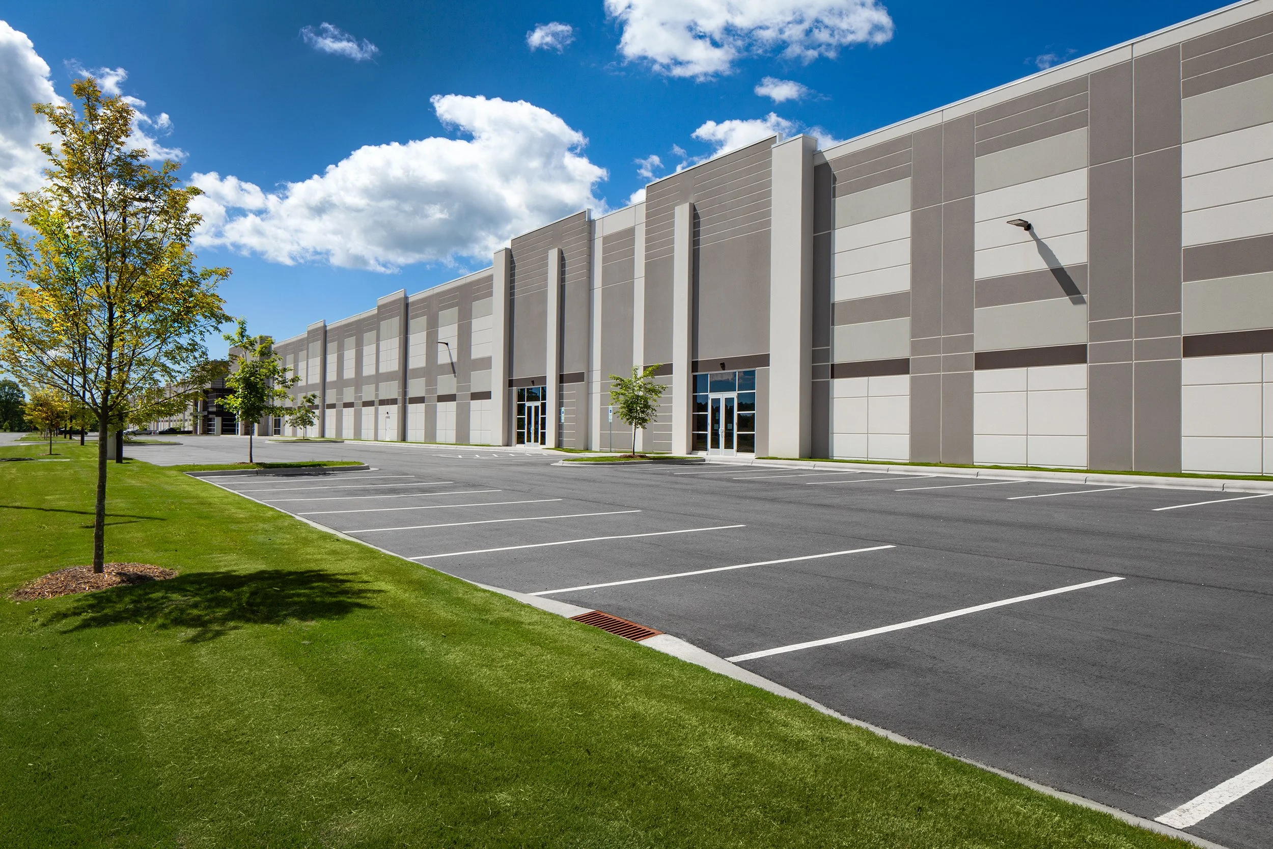 Blue_Ridge_Commerce_Center_1066.jpg