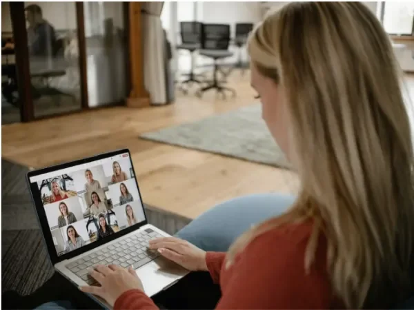 Woman with blonde hair in group therapy session with Amy Ros on boundaries
