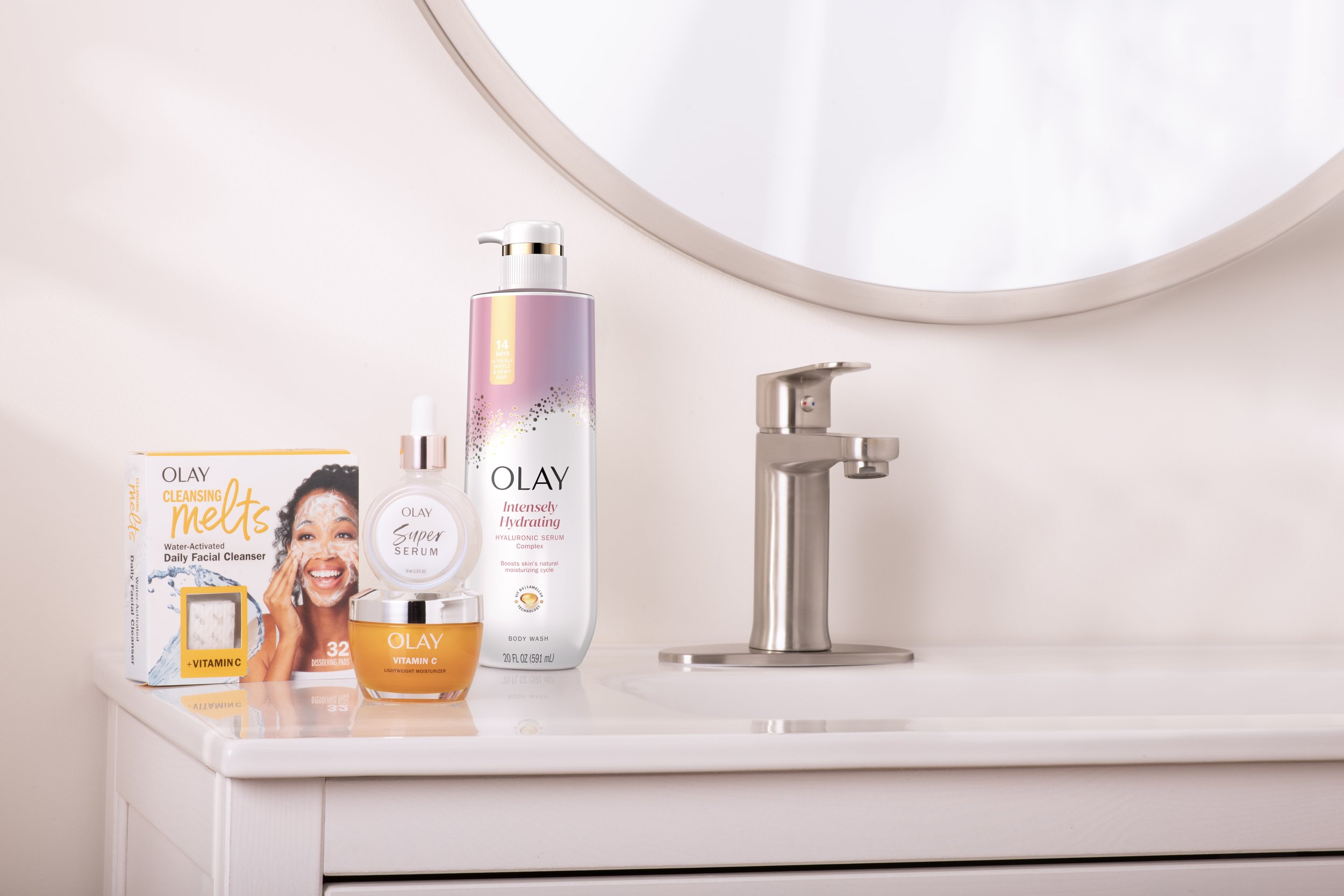 002965-24+38_OLAY_eContent_7000_SR.jpg