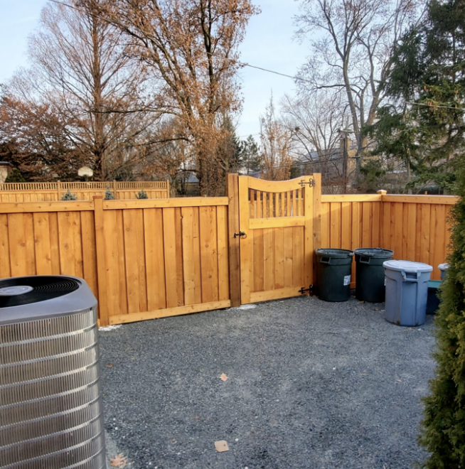Wood Fencing: Custom styles