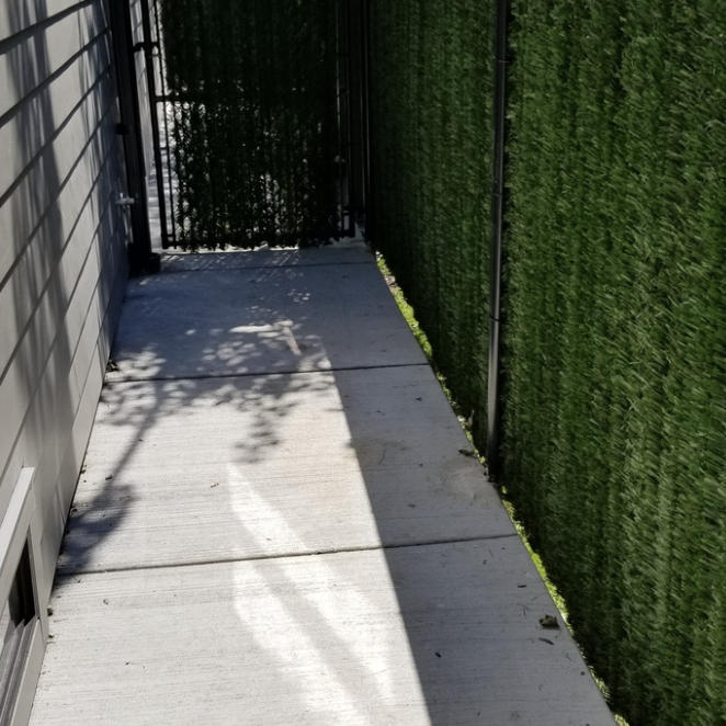 Chain Link Fencing & Gates: Heavy-duty Options