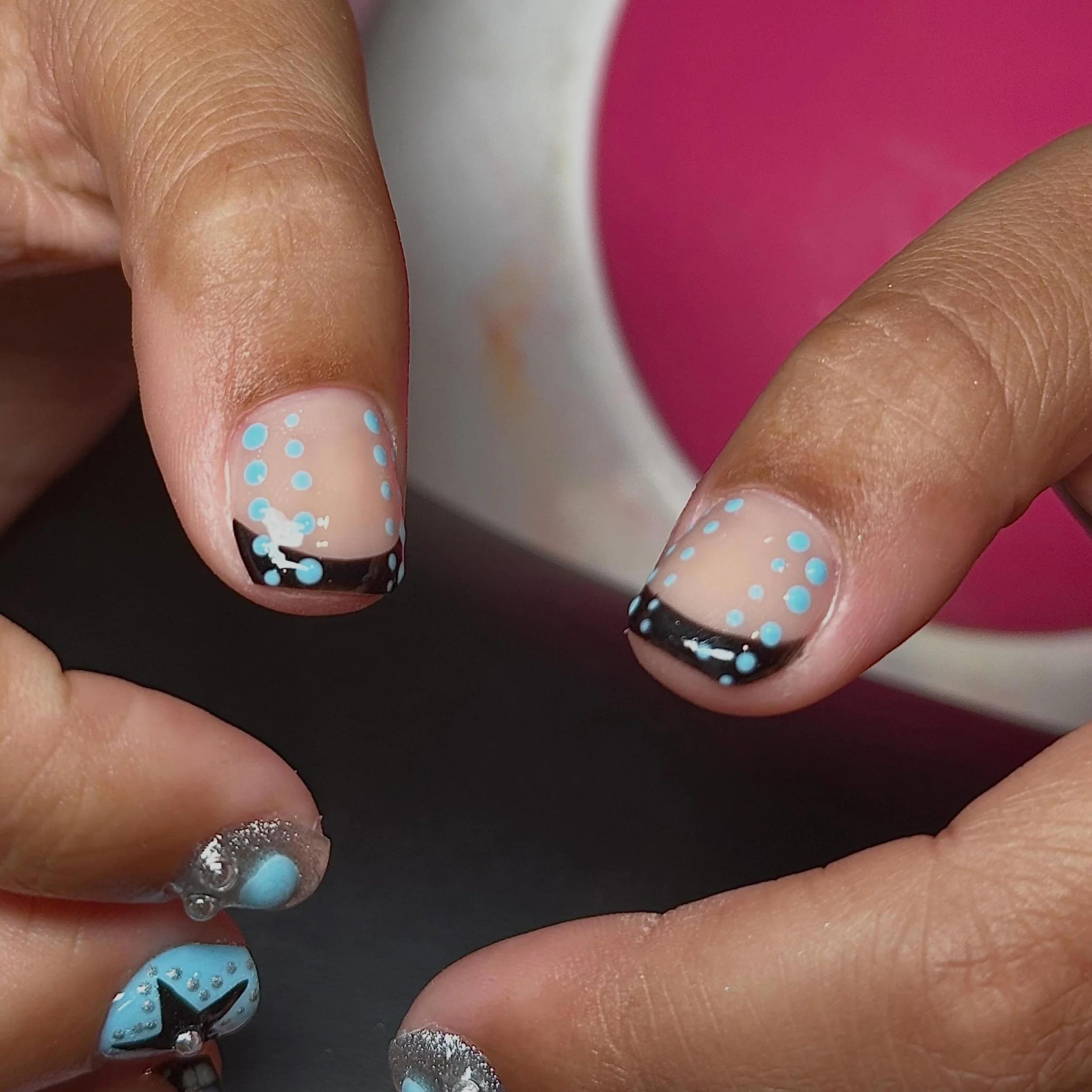 ⛓️🧞&zwj;♂️🪩🤍🥶⭐️🌀
&bull;
&bull;
&bull;
&bull;
#naturalnails #shortnaildesigns #chromenailart #nailsnailsnails #gelmanicureً