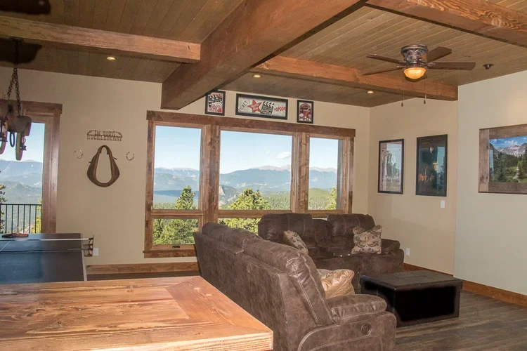 23-7D2_1527-HDR.webp