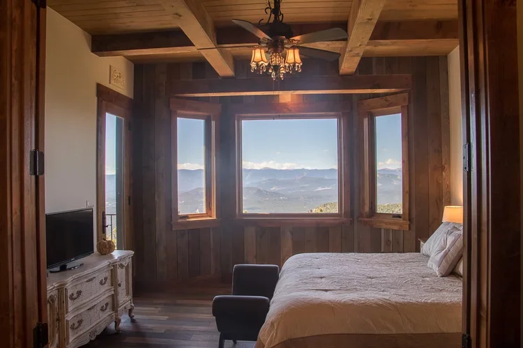 12-7D2_1643-HDR.webp