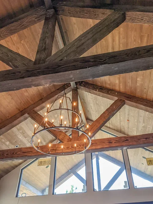 chandelier.webp