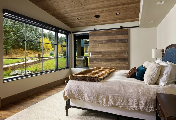 HBR+Bedroom.jpg.webp