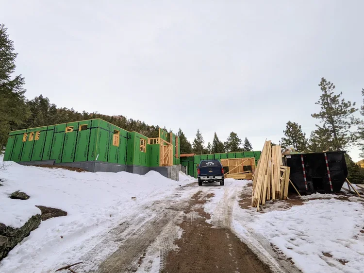 avalancheranch1.webp