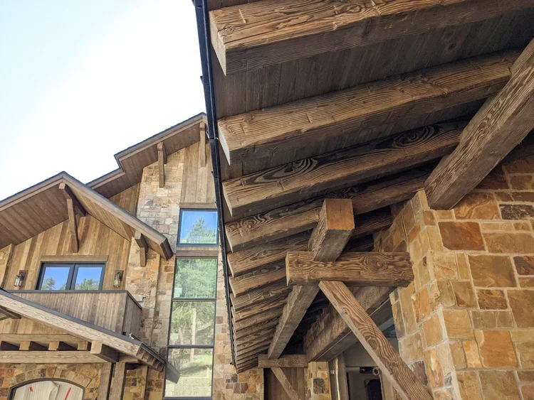 exterior1 (1).webp