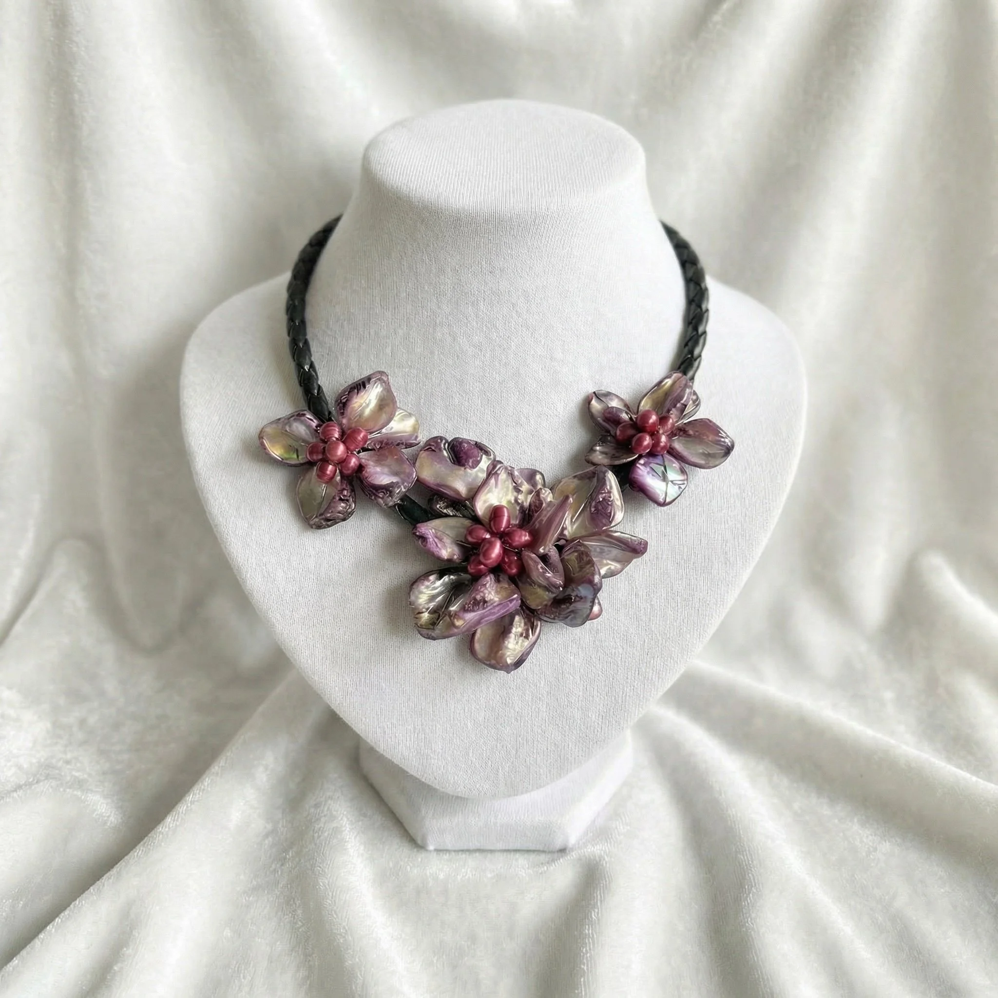 Purple Mother-Of-Pearl Floral Necklace