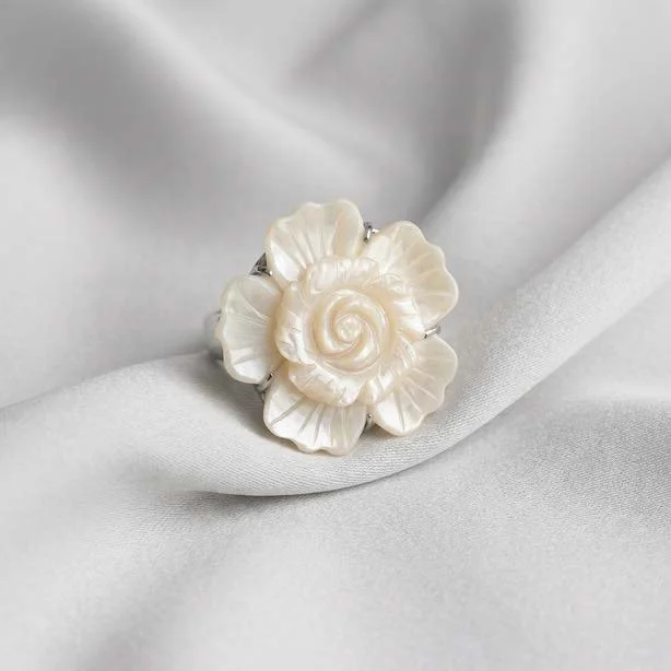 Carved Mother-of-Pearl Flower Ring