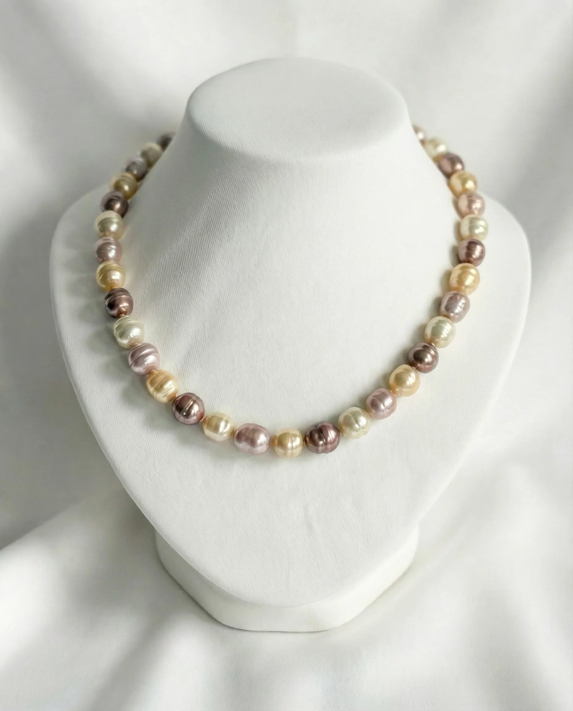 Aurora Pearl Necklace