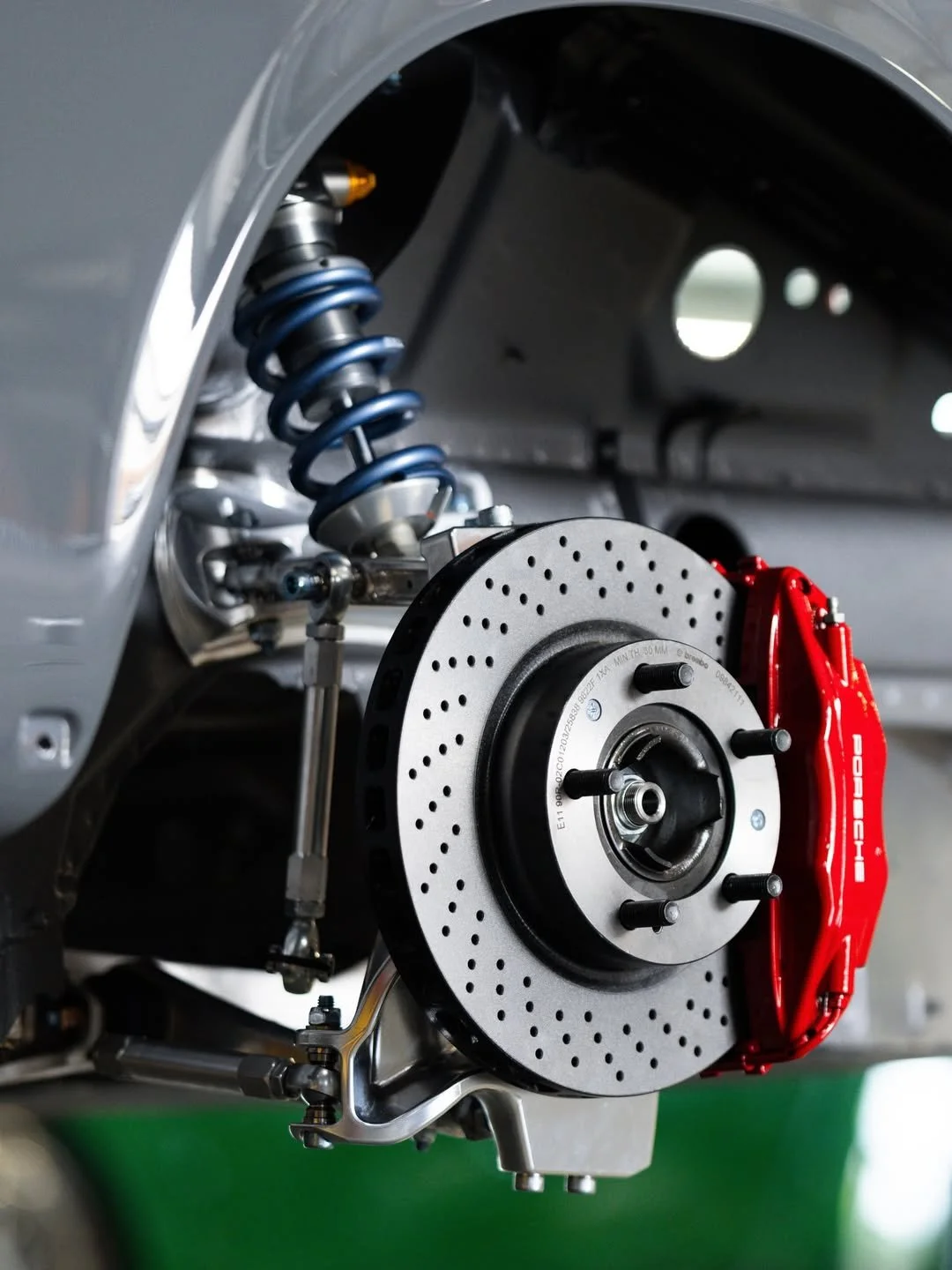 964 Double wishbone suspension assembly - OTTO x Scarbo Technik.jpg