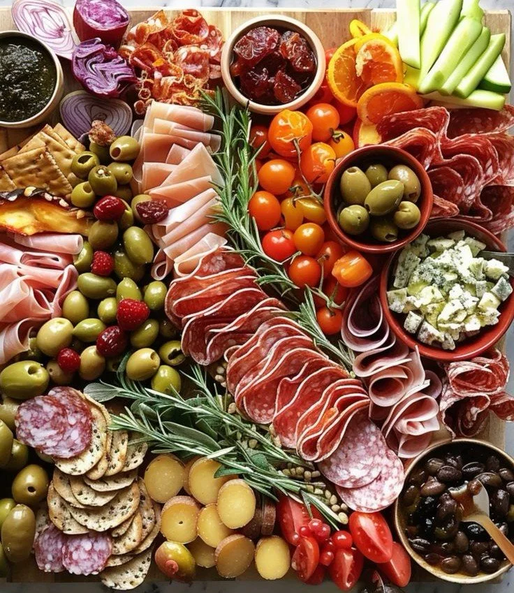 15 Easy Charcuterie Board Ideas for Any Summer Gathering