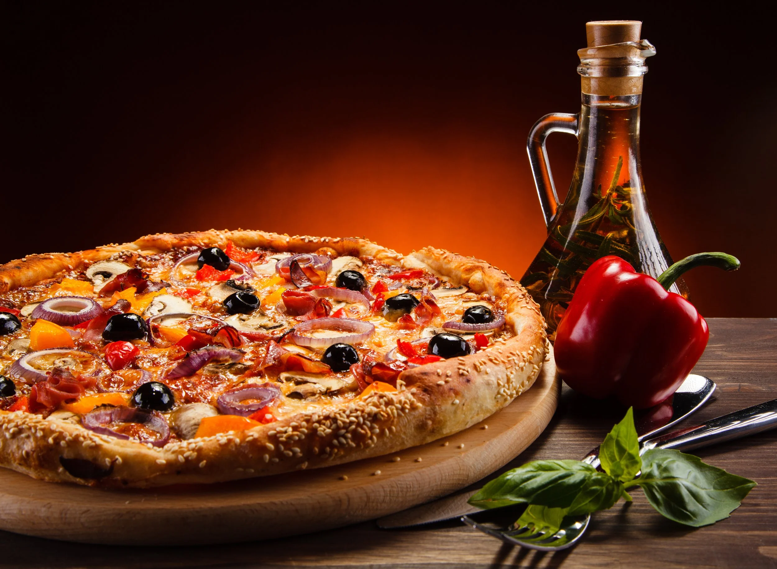 pizza-with-black-olives-2026-03-26-01-42-14-utc.jpg