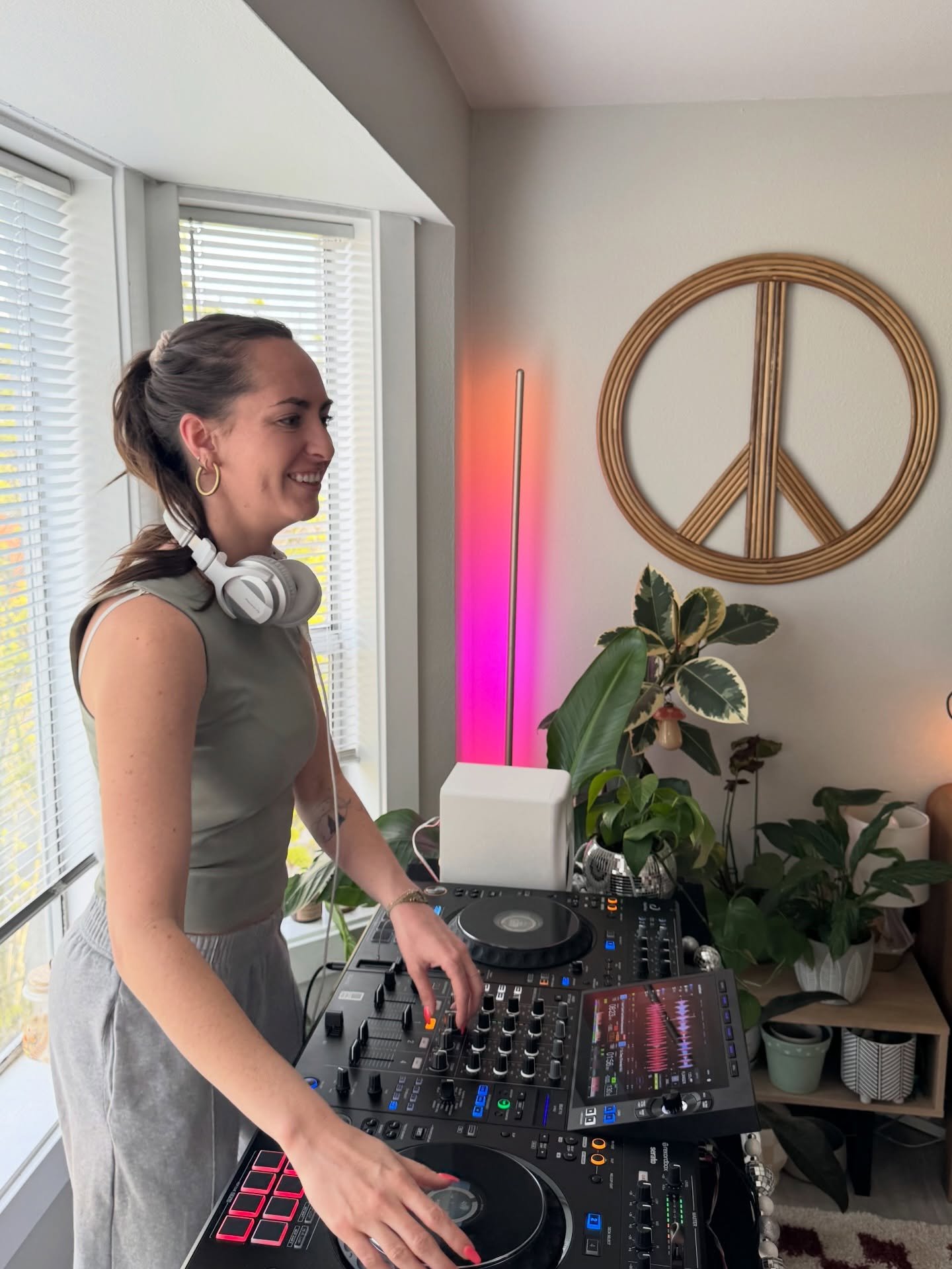 Been busy cooking at home in my little oasis. New mix is linked in bio. 🤘🕺⚡️