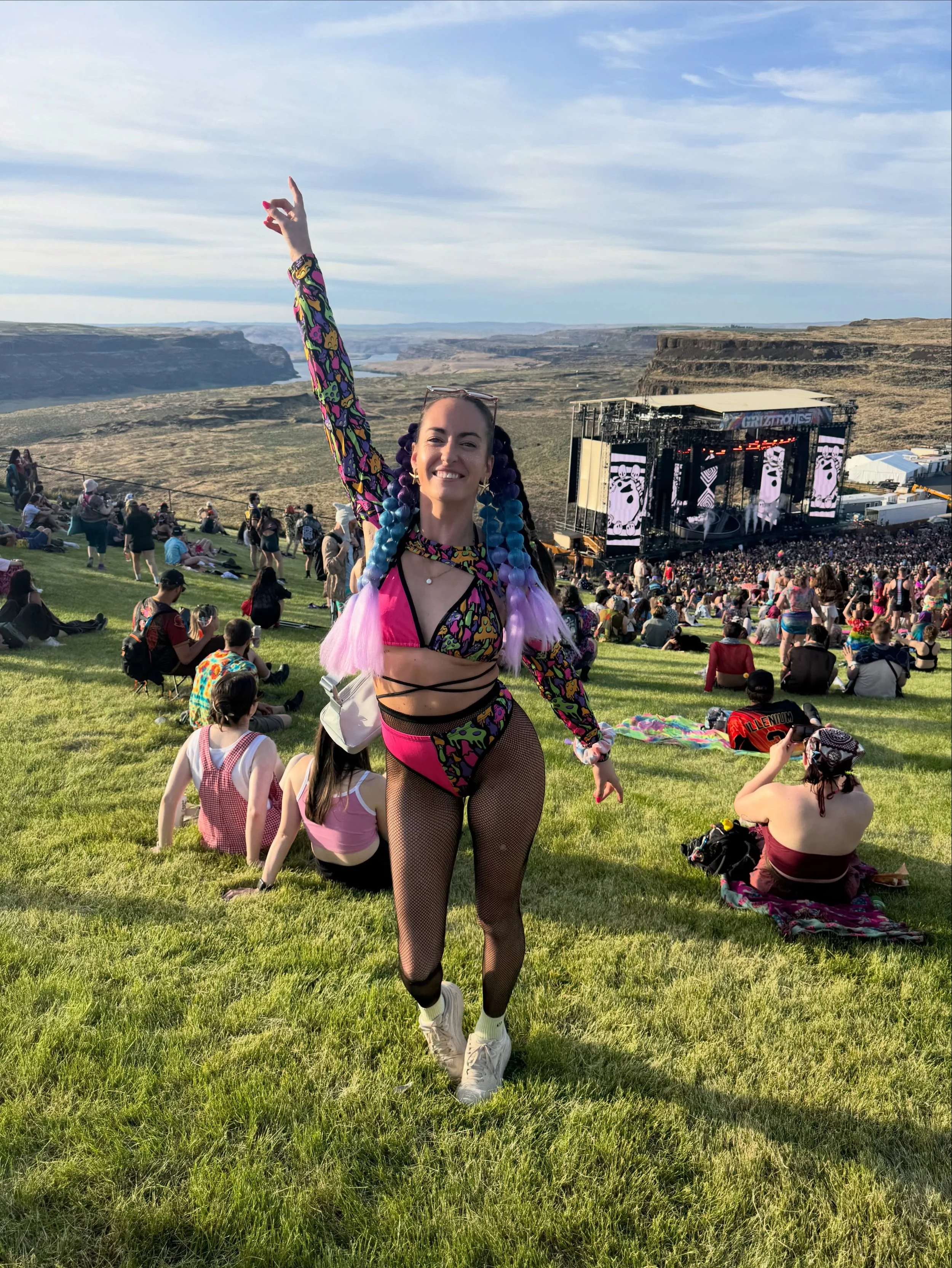 GRIZTRONICS 🌈🌟💕🎶 While it may have been the longest time we&rsquo;ve ever waited in line between the camping madness on Friday, and the crazy wait times getting into the venue on Saturday, I&rsquo;d still do it all over again just to relive the m