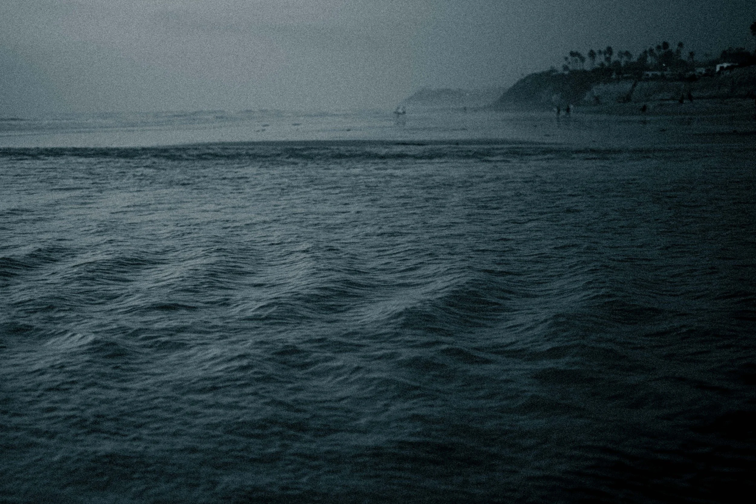 swamis bw sunset 8.jpg