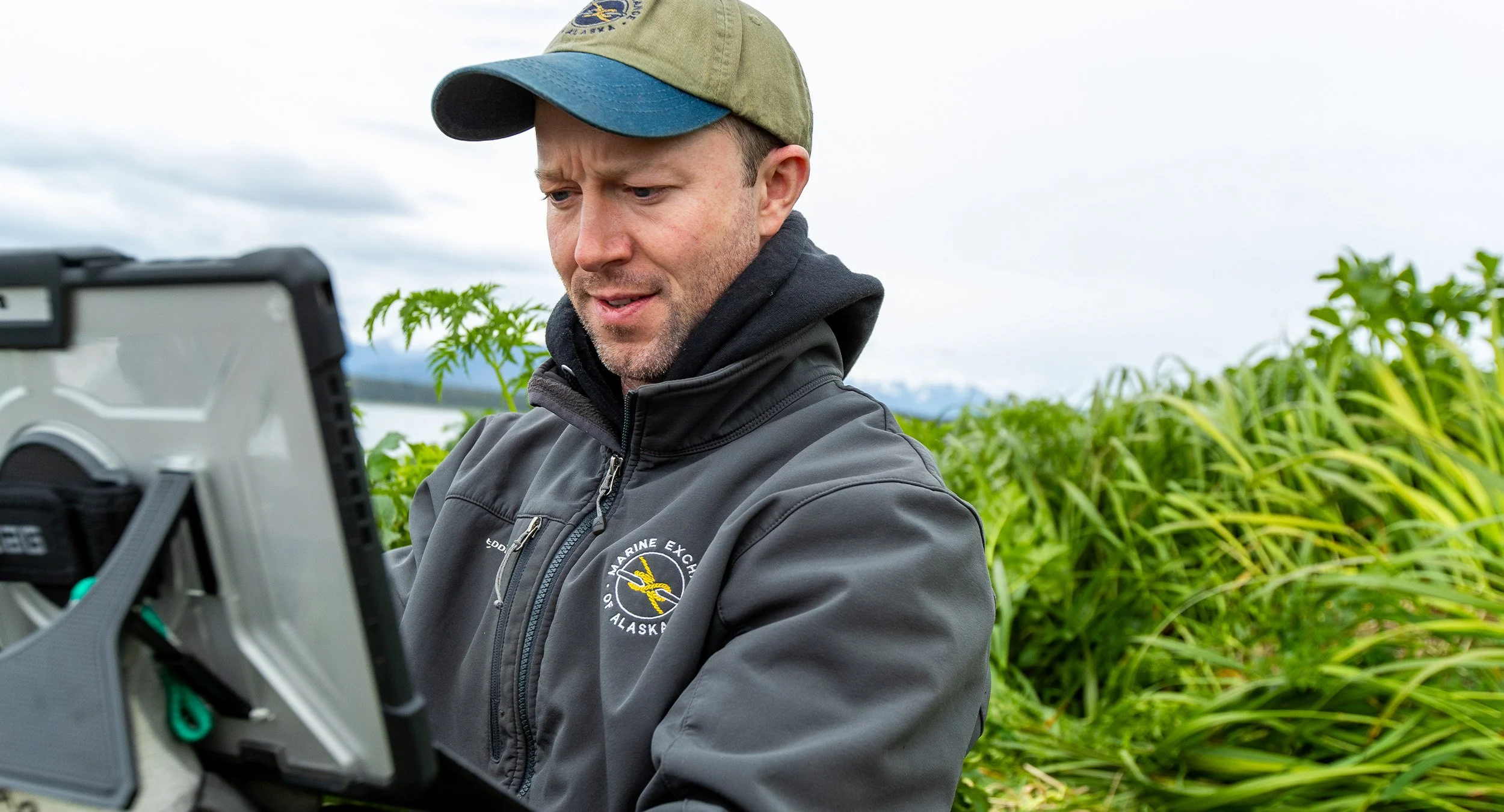 MarineExchangeAK_FieldWork_Photography_Web5.jpg