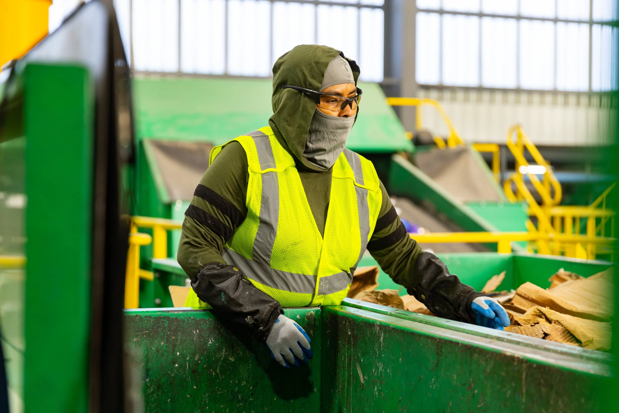 20251027-aaw-trash-facility-tour-019.jpg