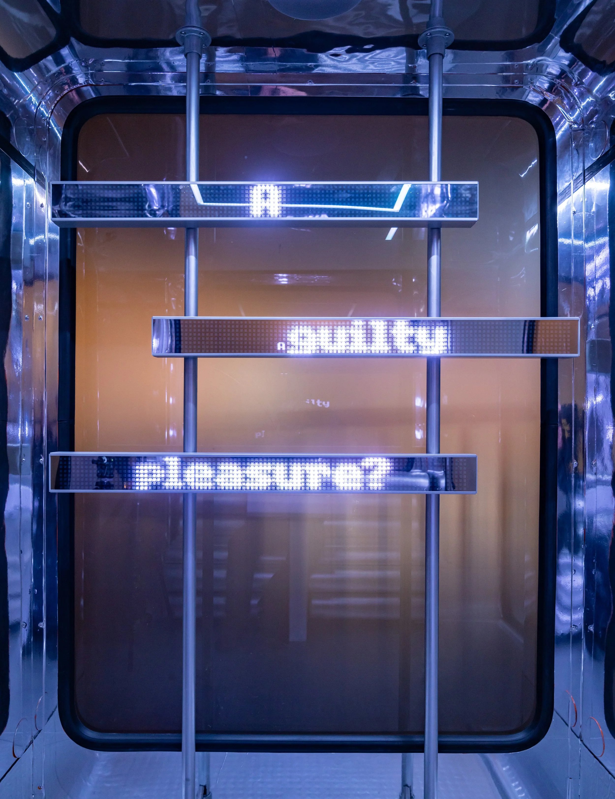 juicy booth interior credit john sturrock (1).jpg