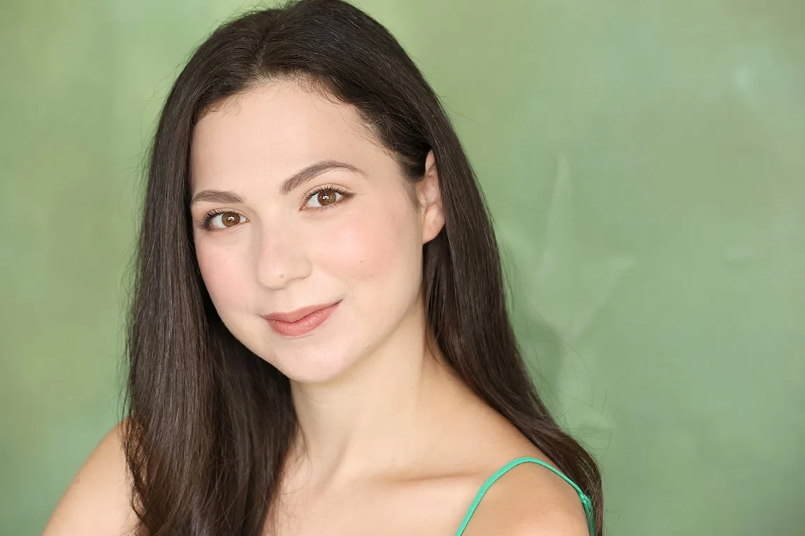 RLG_Headshot_Green shirt 1_sm.JPG