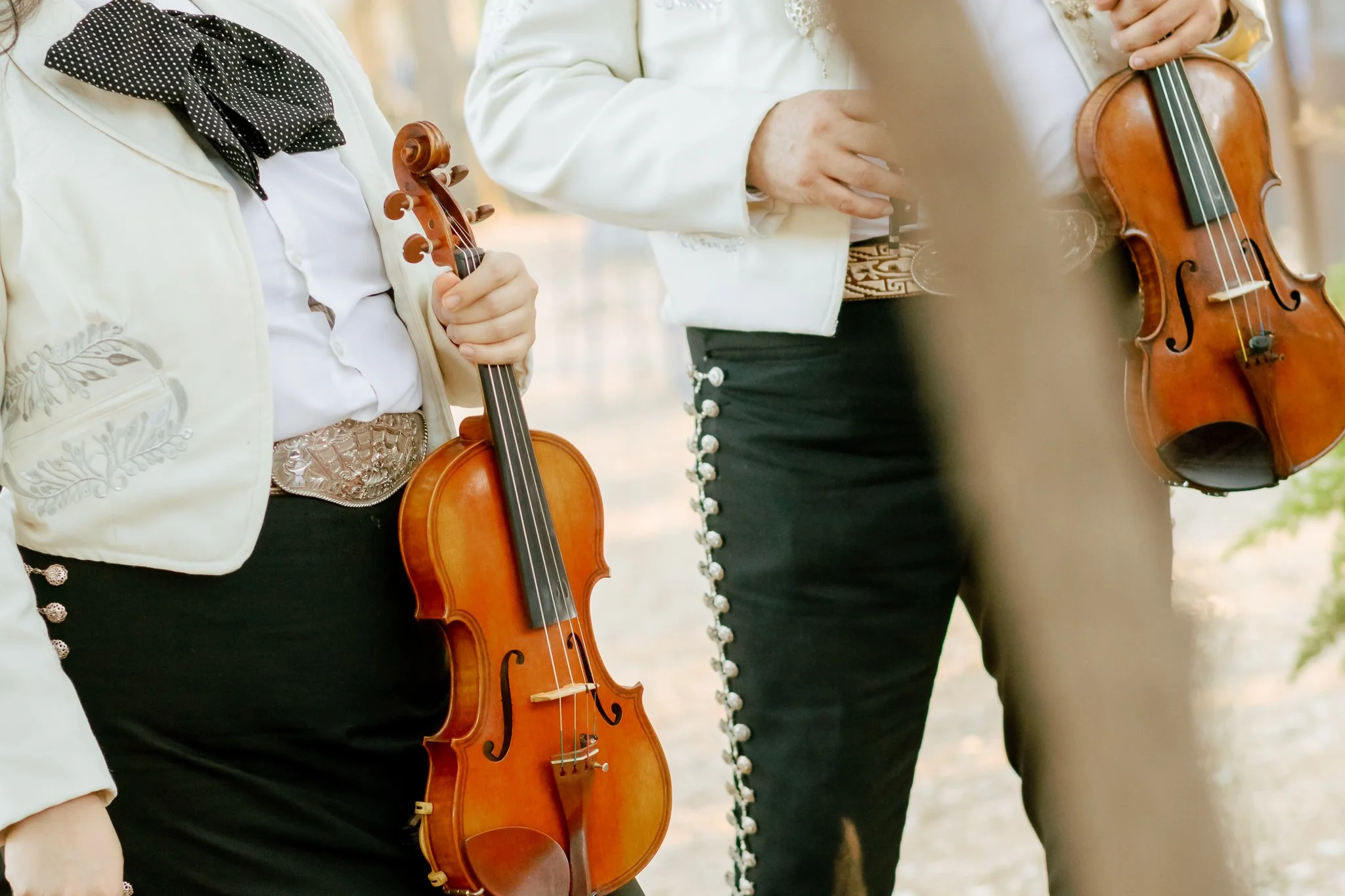 la-gloria-pearl-rehearsal-dinner-mariachi-detail--23.jpg