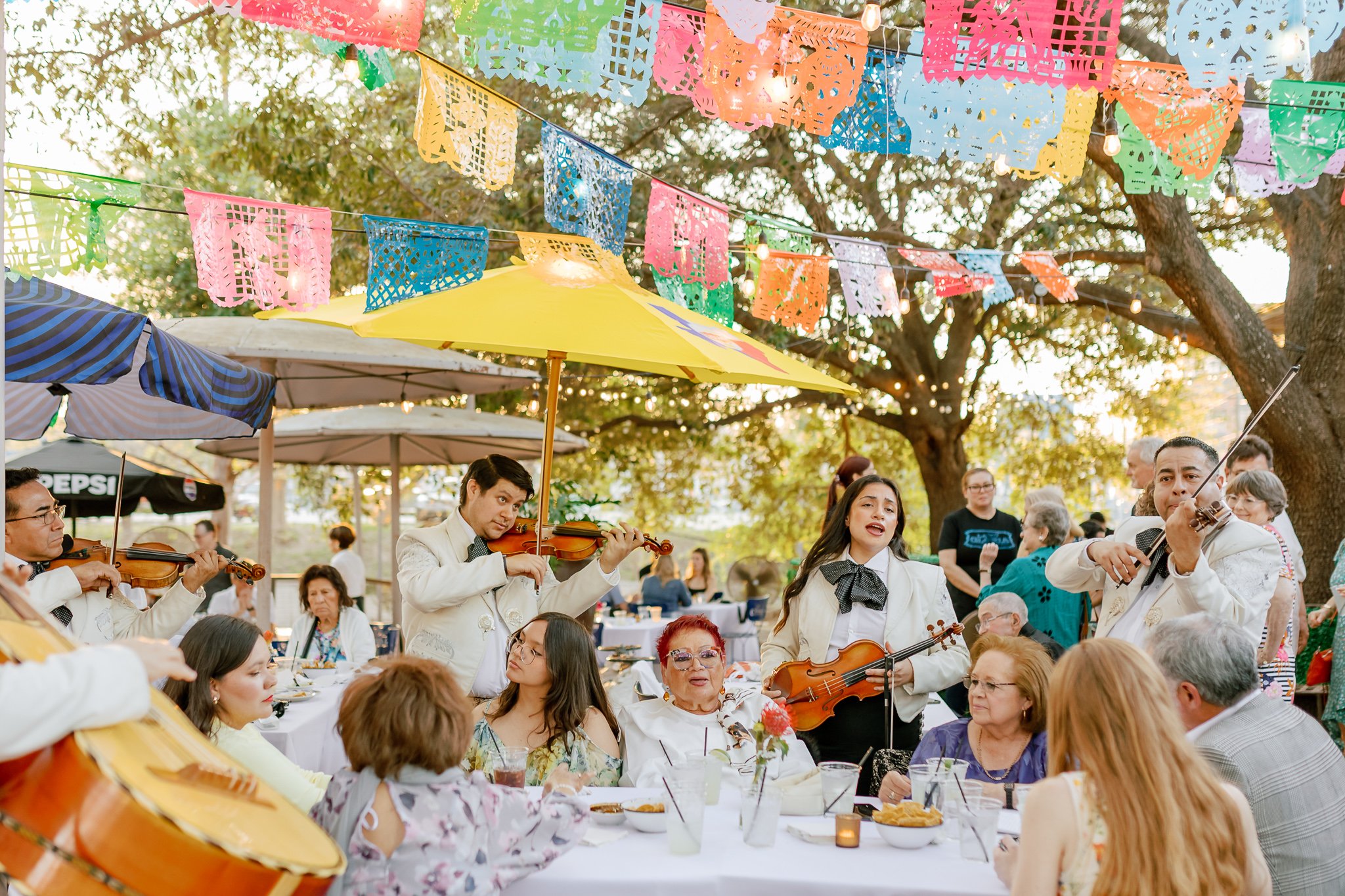la-gloria-pearl-rehearsal-dinner-mariachi--29.jpg