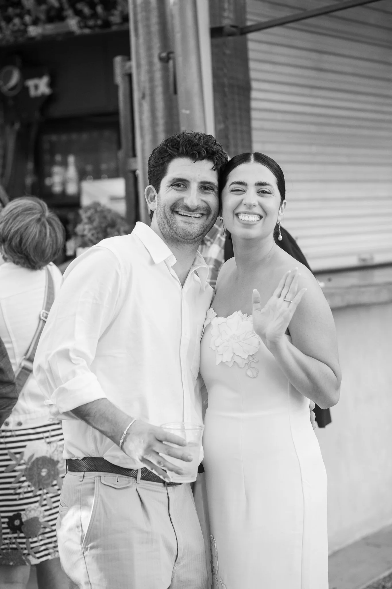 la-gloria-pearl-rehearsal-dinner-couple-portrait--27.jpg