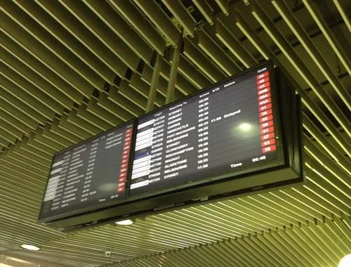 airport-sign2.jpg