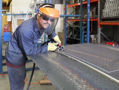 working-with-metal-cut-big-sheet.jpg