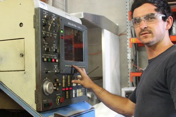 service-cnc-lathe2.jpg