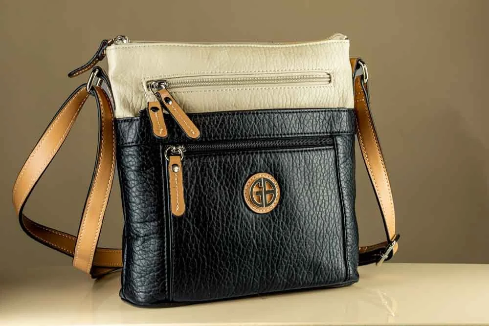 Female bag-1405.jpg