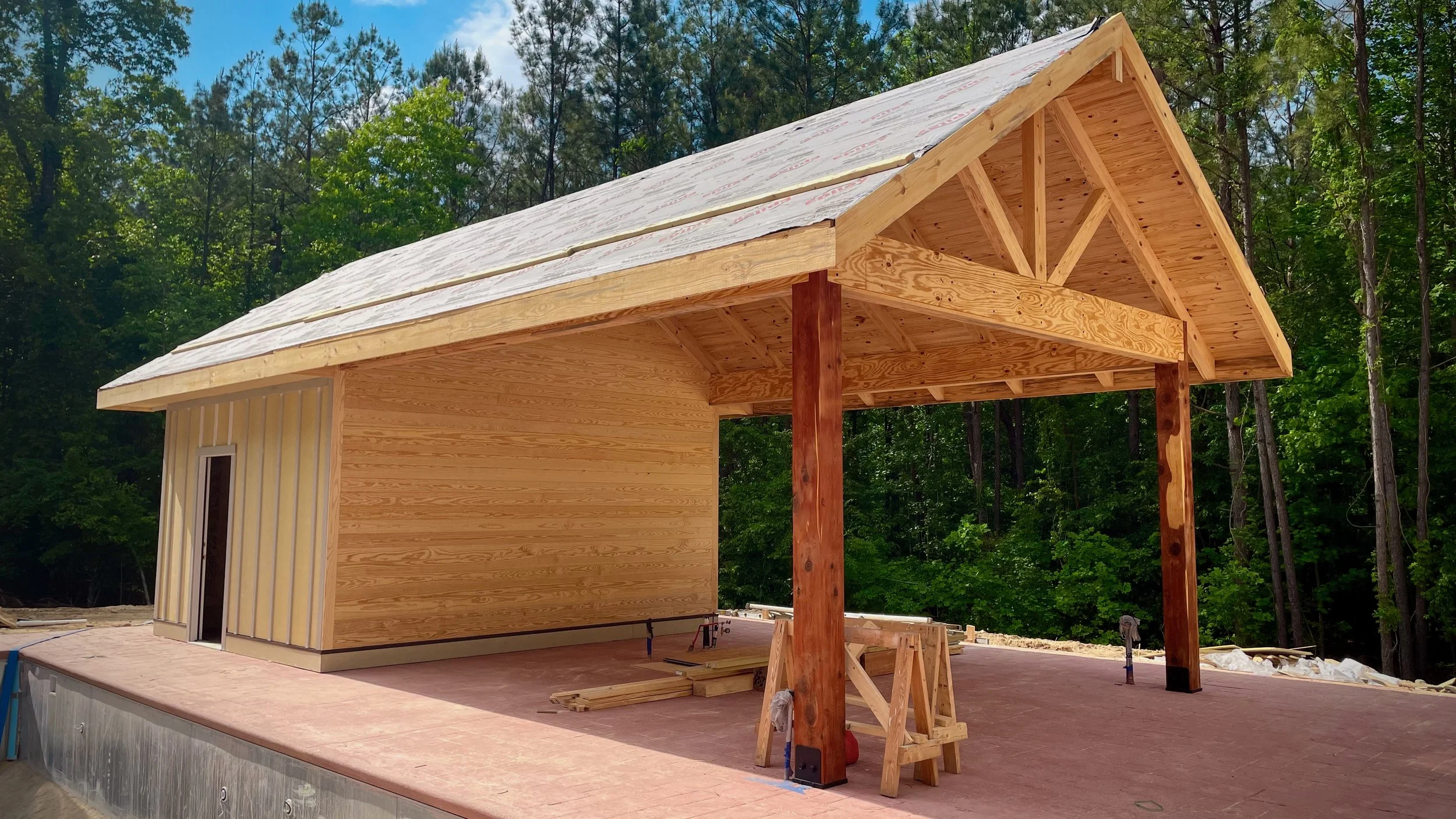 poolhouse1.jpg
