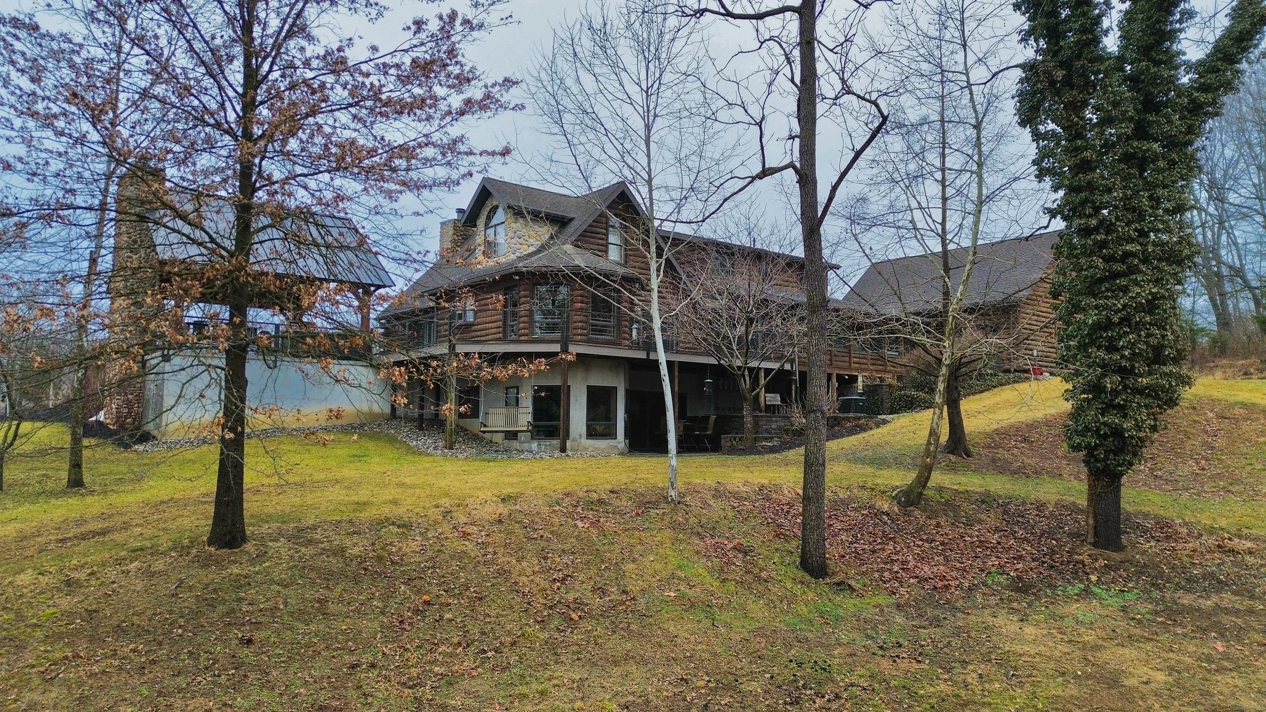 14_Back Yard Angle.jpg