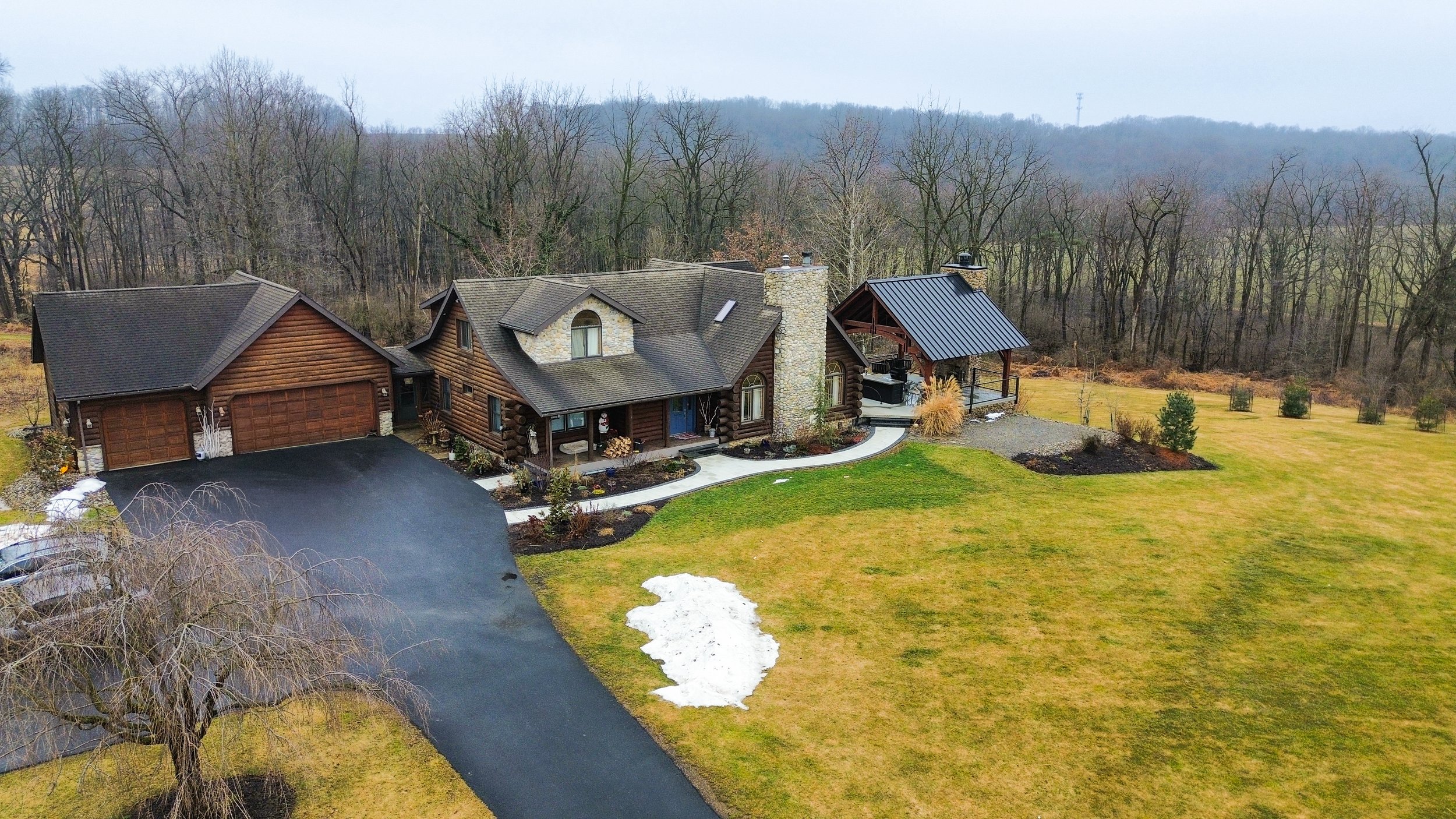 5_Front Yard Angle.jpg