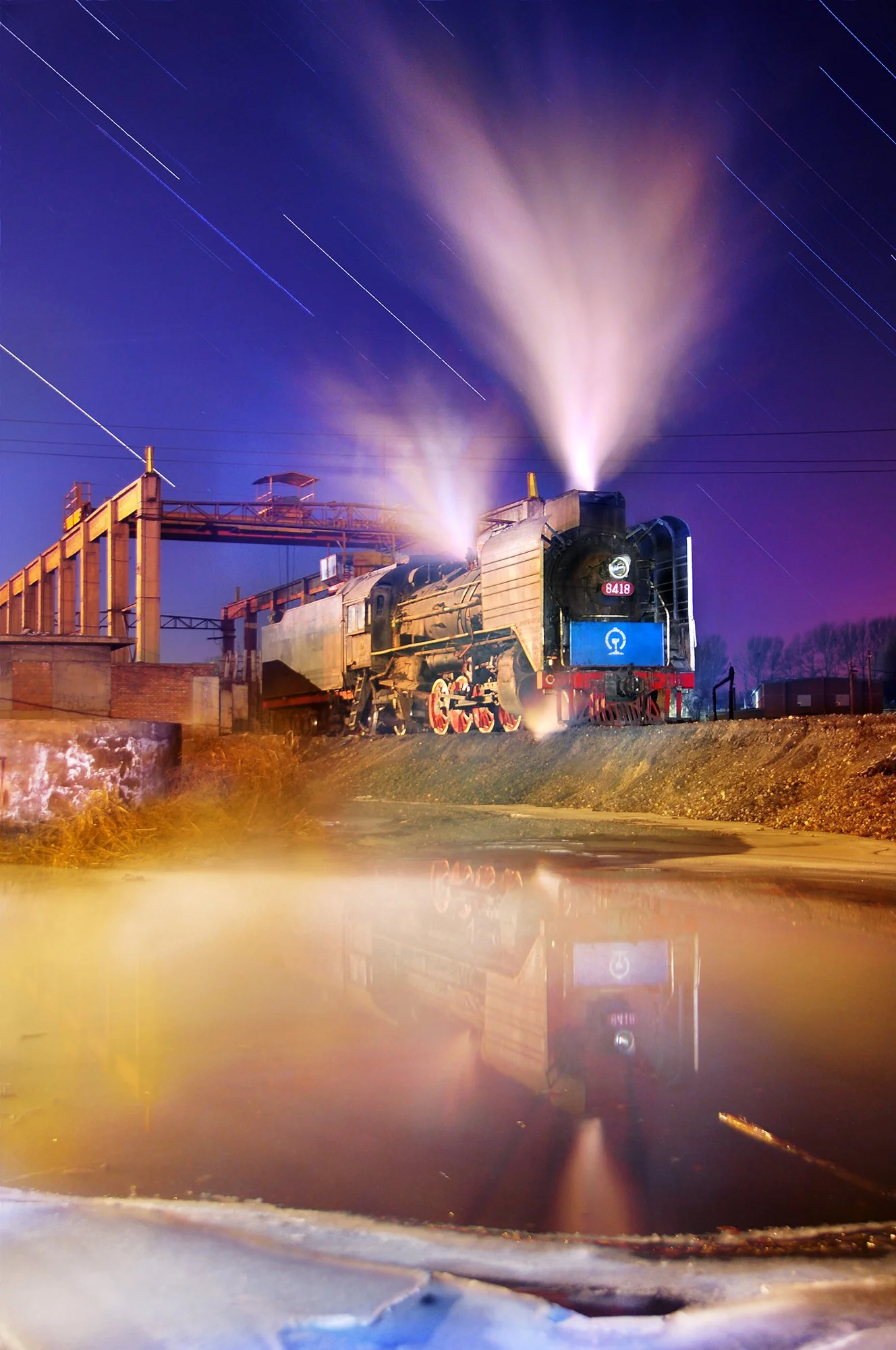  元寶山西站整備處，蒸汽機車在這裡上煤、上水。2013年以後，這裡不再有蒸汽機車前來。攝於2012年1月。 