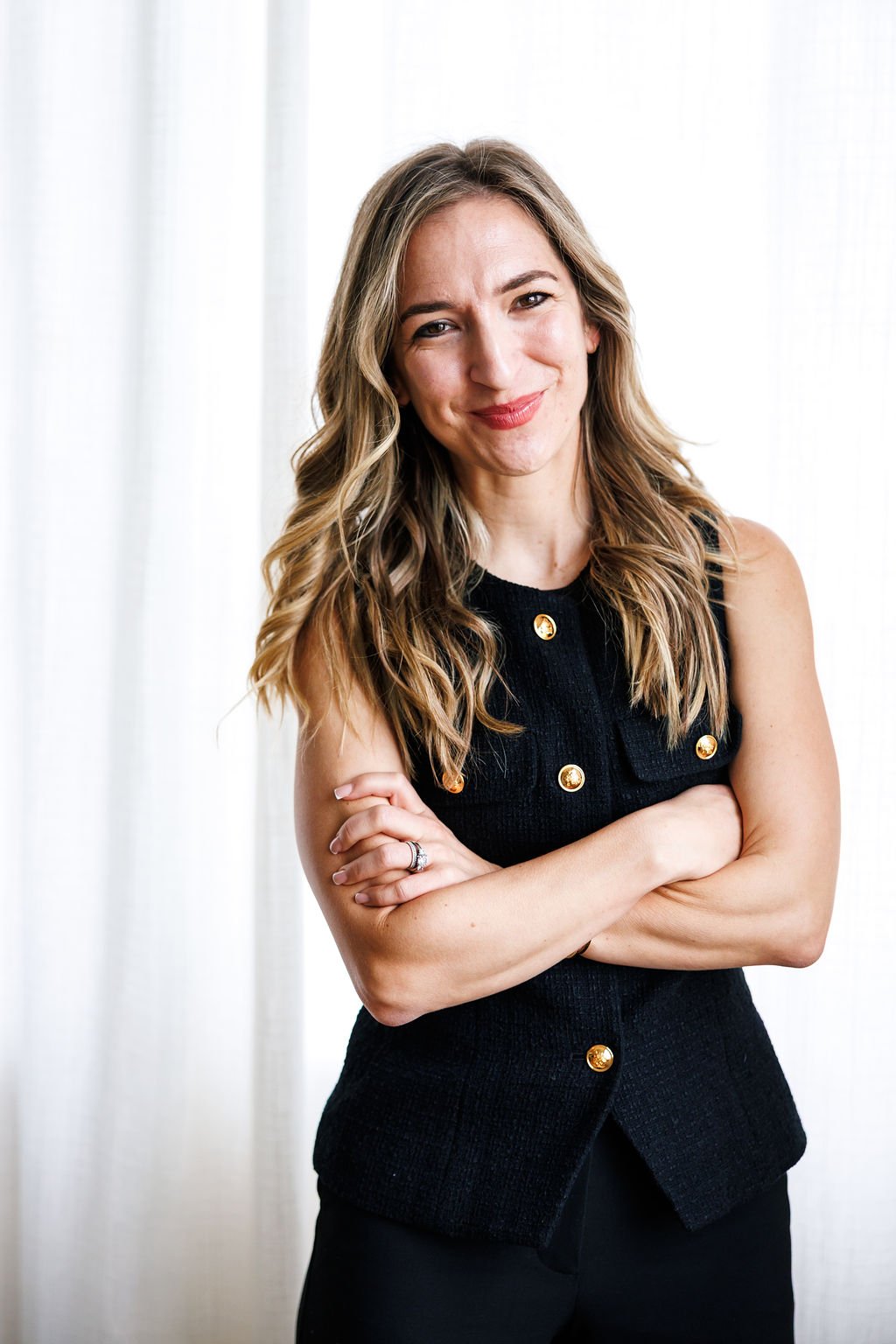 Train your leaders to think clearly, communicate effectively, and execute under pressure with leadership training from Ashlee Klevens Hayes.