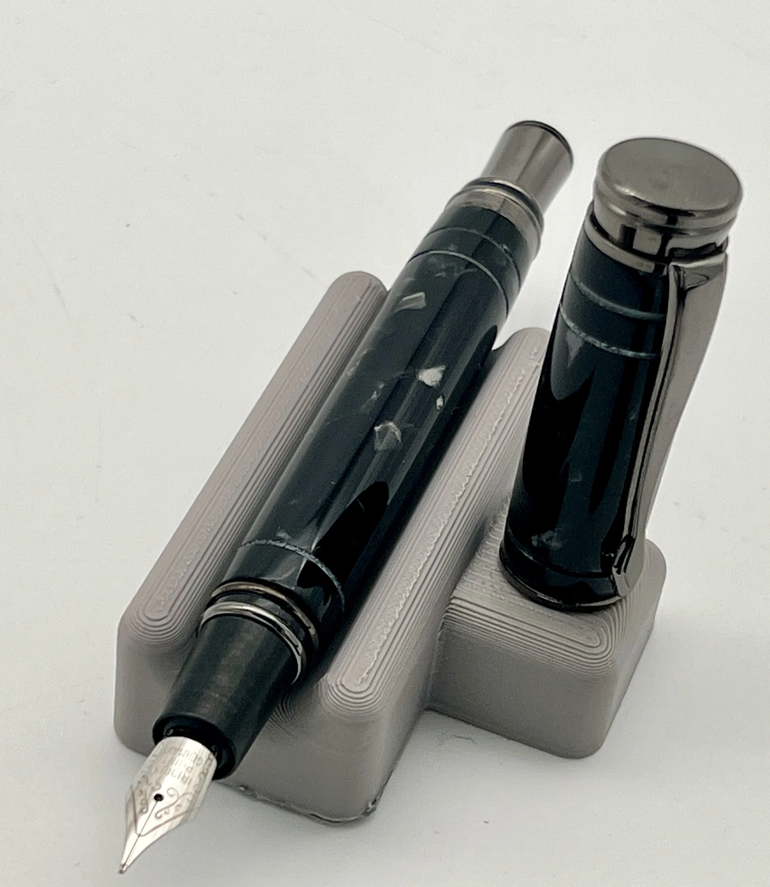 Graphite Veil Executive Fountain Pen