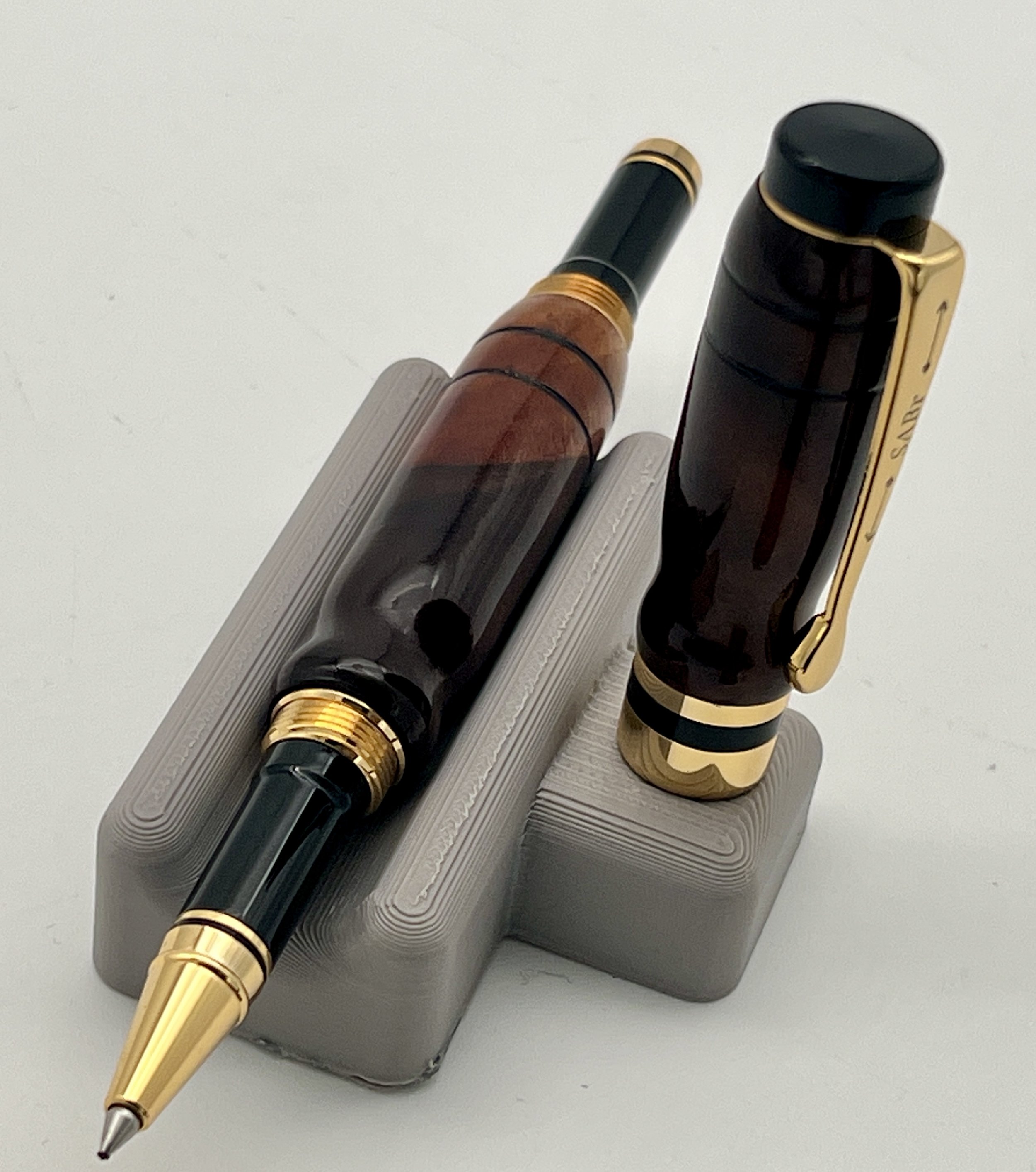 Vintage Rosewood Fountain Pen