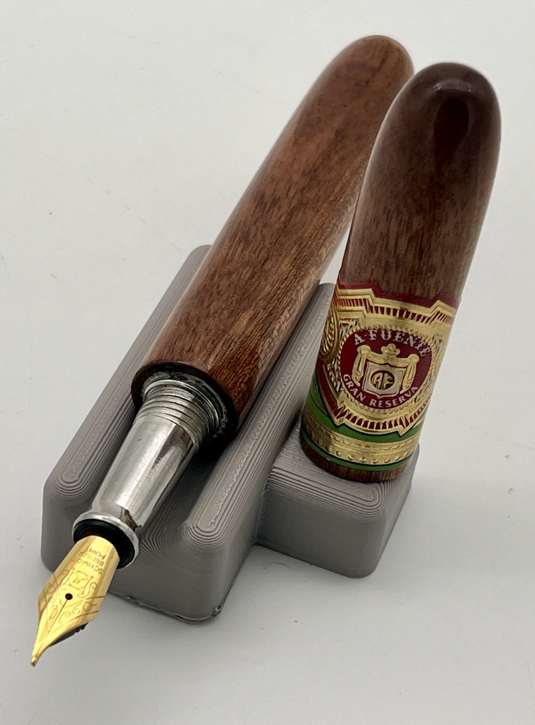 Hand-Turned Toro Cigar Fountain Pen