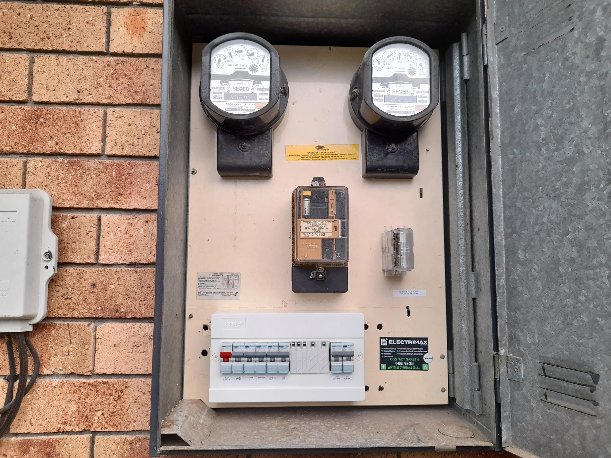 Professional switchboard upgrade electrician