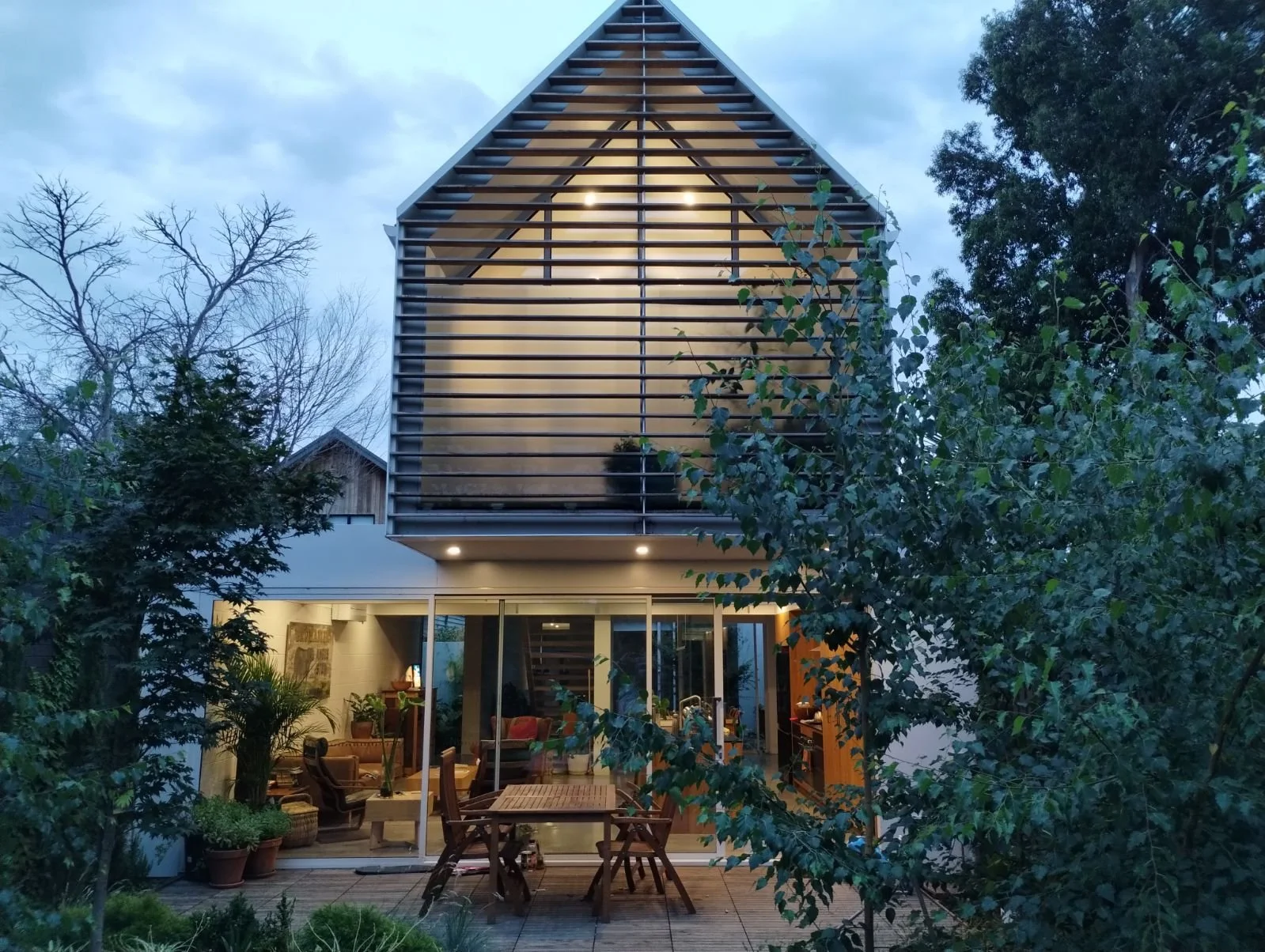 Hodgson House Dense Inner City Living Courtyard house