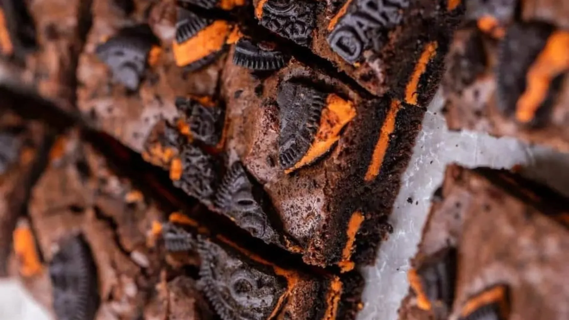 Mahj Munchies: Halloween Oreo Brownies
