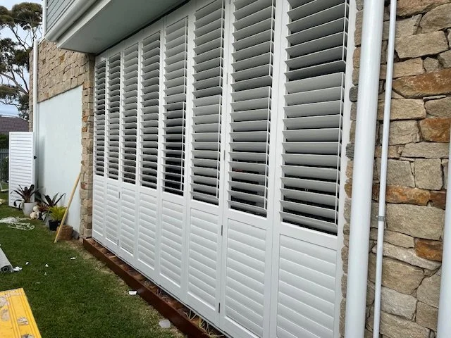 Bi-Fold Shutters with Standard Tilt bars