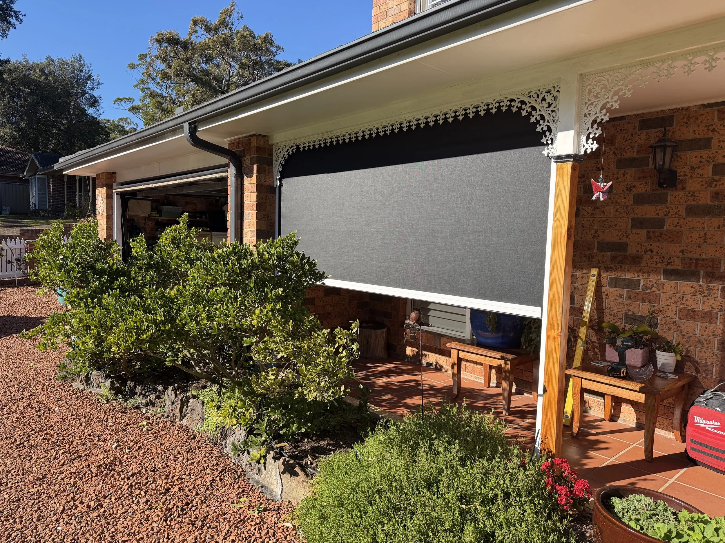 Zipscreen Awning (Outside View) with Outlook Mode 95 Blackstone fabric
