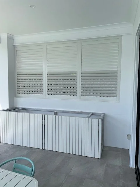 Fixed Outdoor Shutter with Split Tilt Option