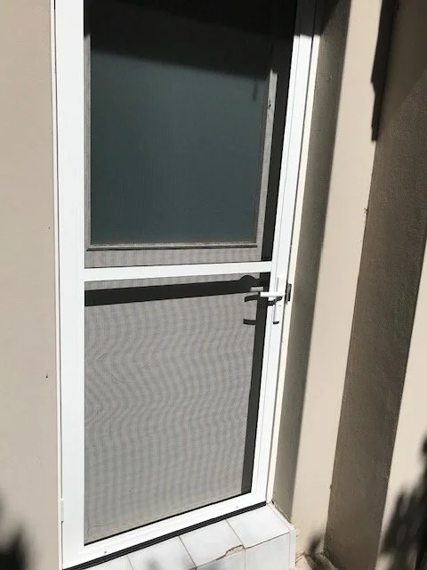 White Hinged Flsyscreen Door with Standard Fiberglass Mesh