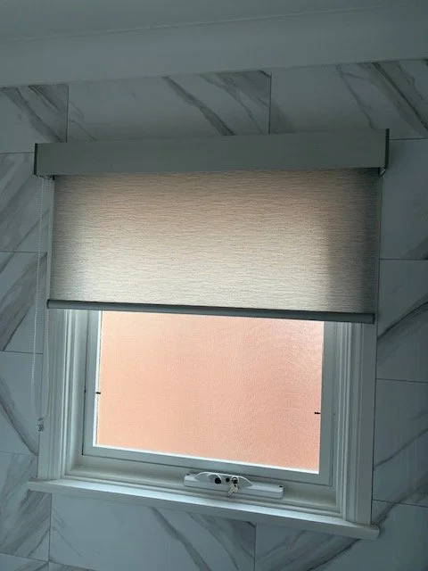 Roller Blind with Skye Light Filtering Fabric & Aluminium Fascia