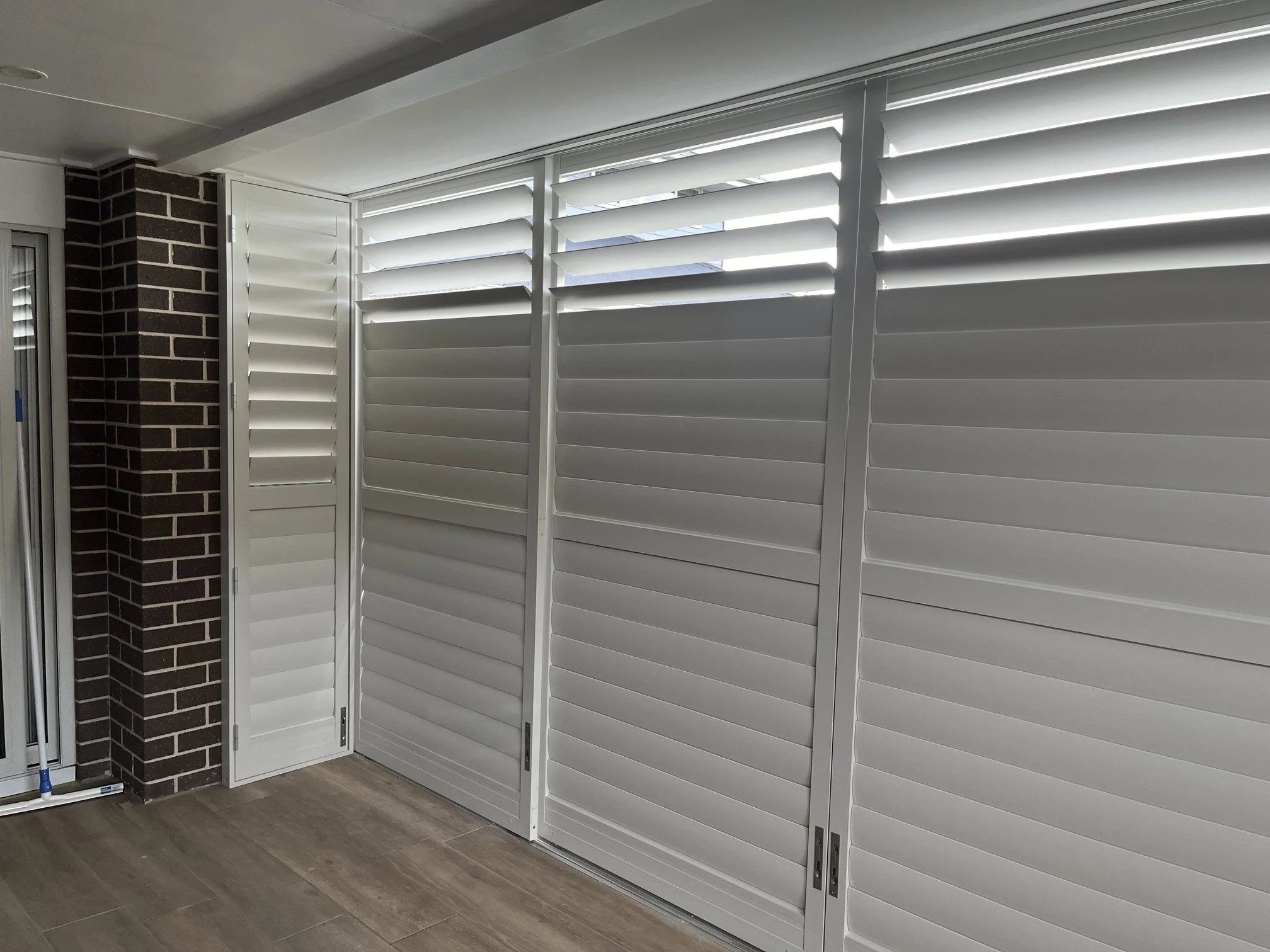 Split TIlt configuration on Elderslie Outdoor Shutters