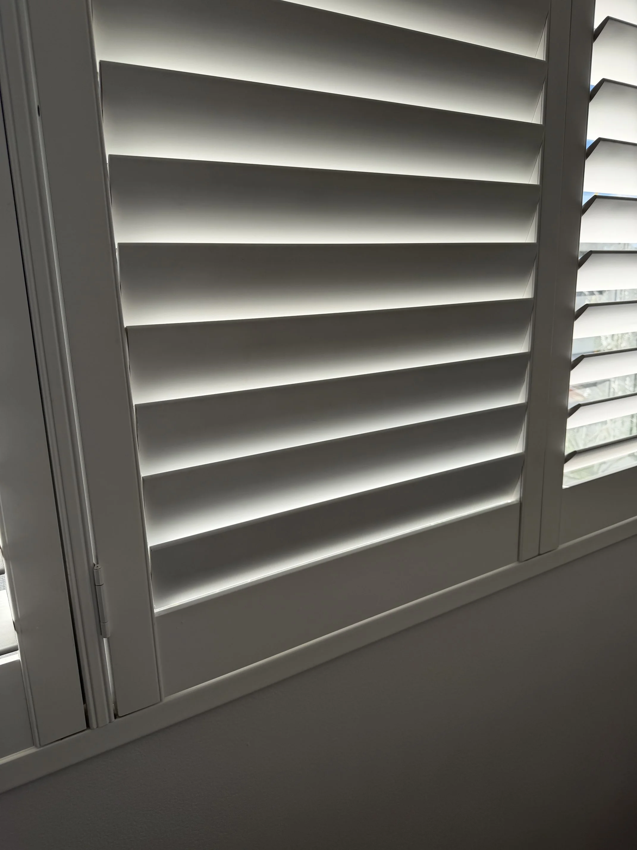 Plantation shutter louvre repair completed in Narellan NSW